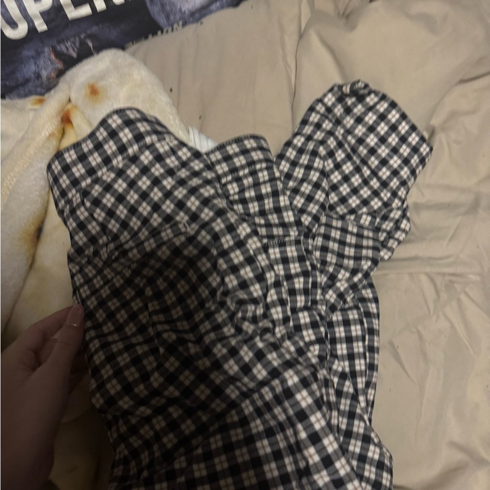Hollister Black and White Plaid Pants